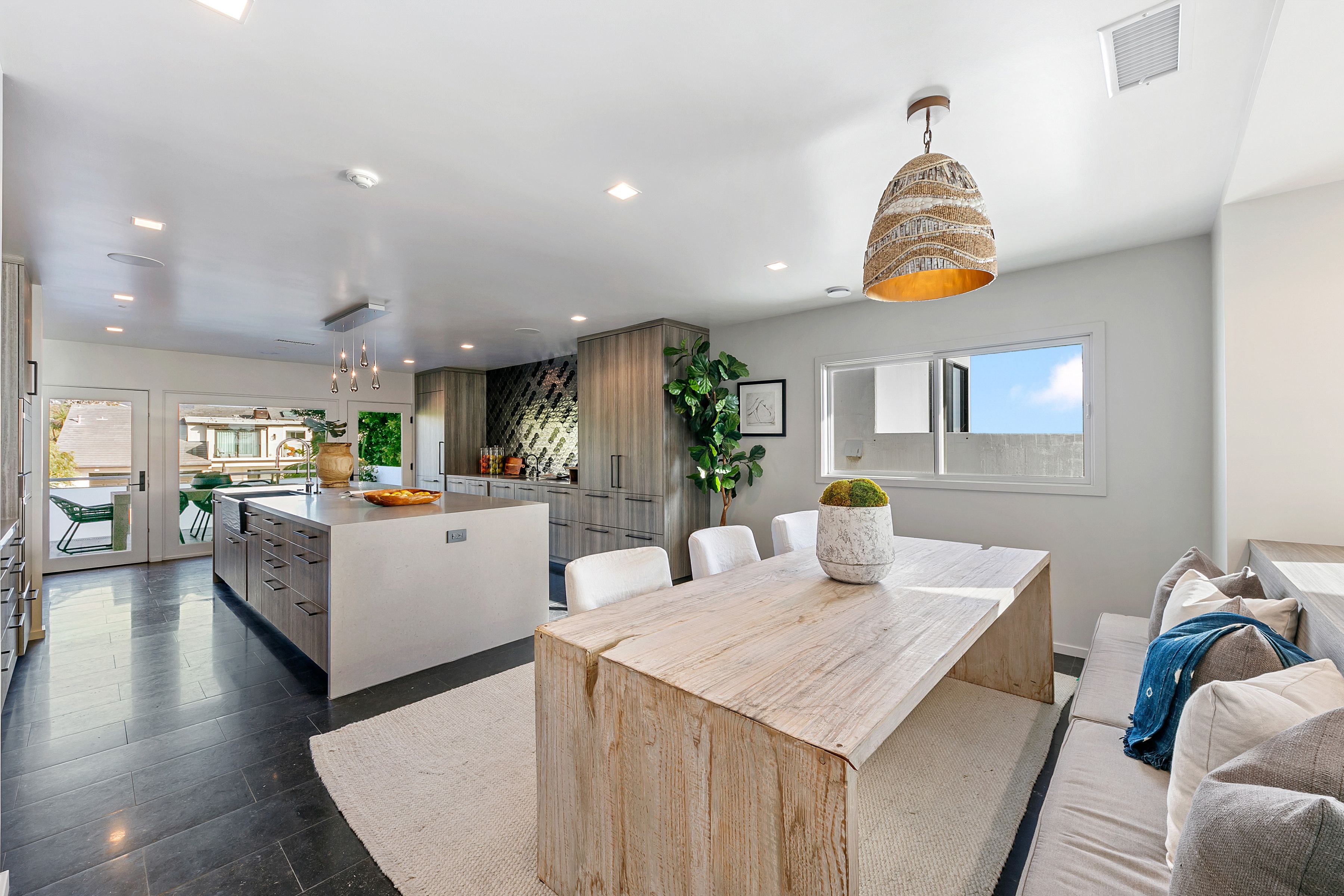  31558 Victoria Point Rd - 物件實景