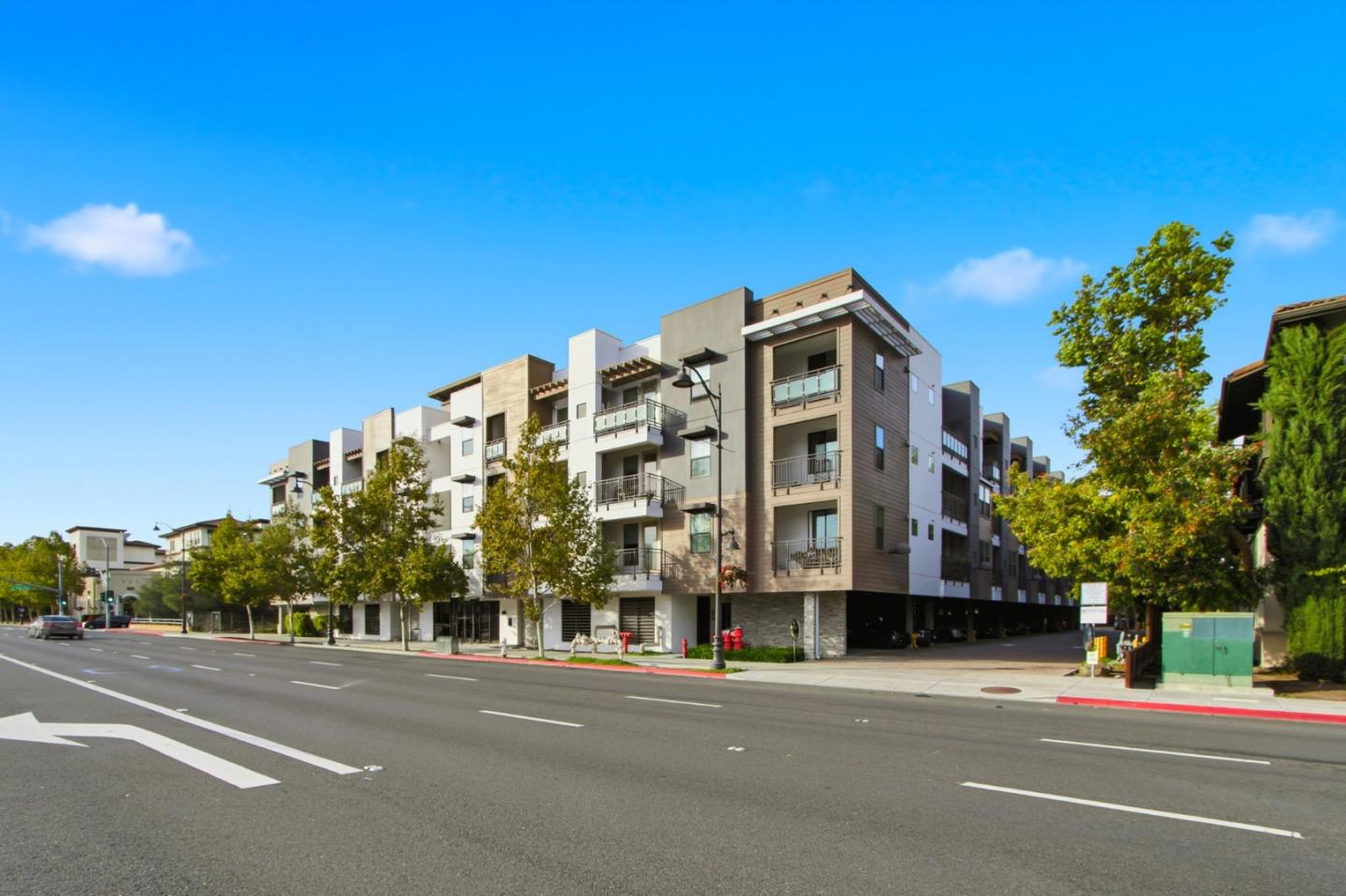 Santa Clara, California, 95051, United States, 2 Bedrooms Bedrooms, ,2 BathroomsBathrooms,Residential,For Sale,1989237