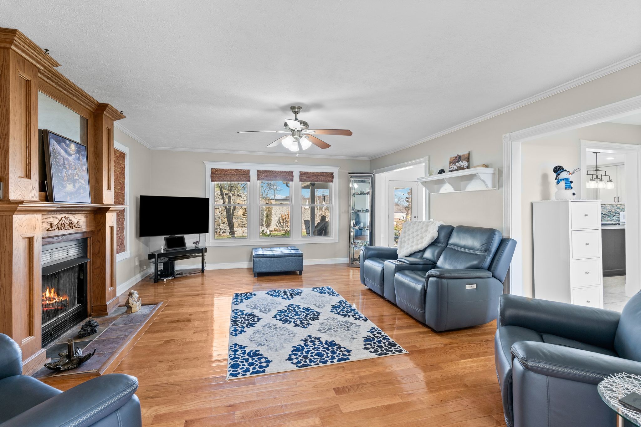 Lewisburg, Tennessee, 37091, United States, 4 Bedrooms Bedrooms, ,3 BathroomsBathrooms,Residential,For Sale,1999662