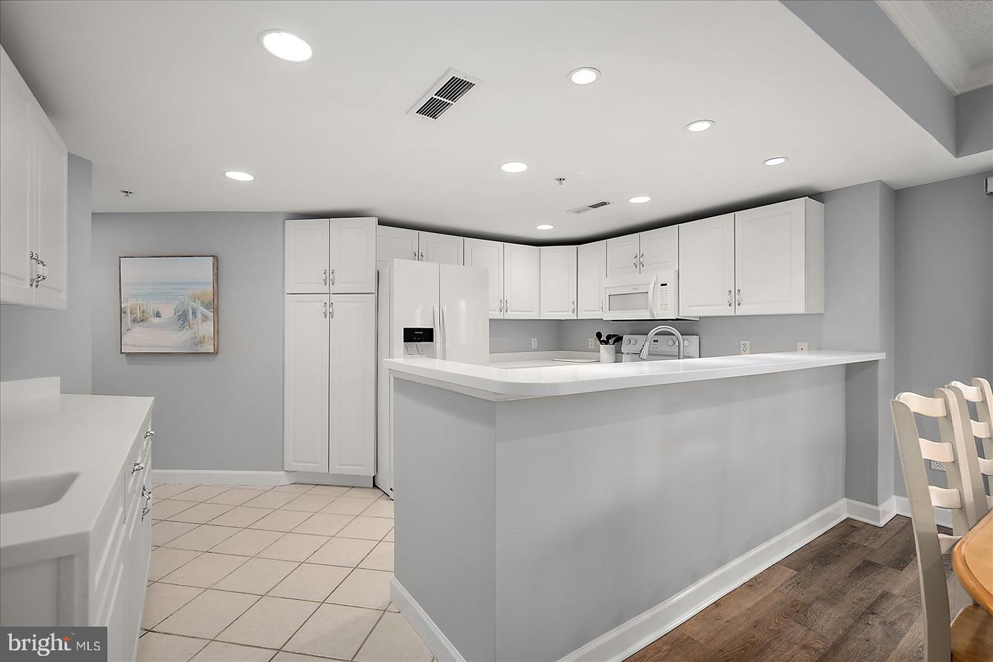 Ocean City, Maryland, 21842, United States, 3 Bedrooms Bedrooms, ,2 BathroomsBathrooms,Residential,For Sale,1947953