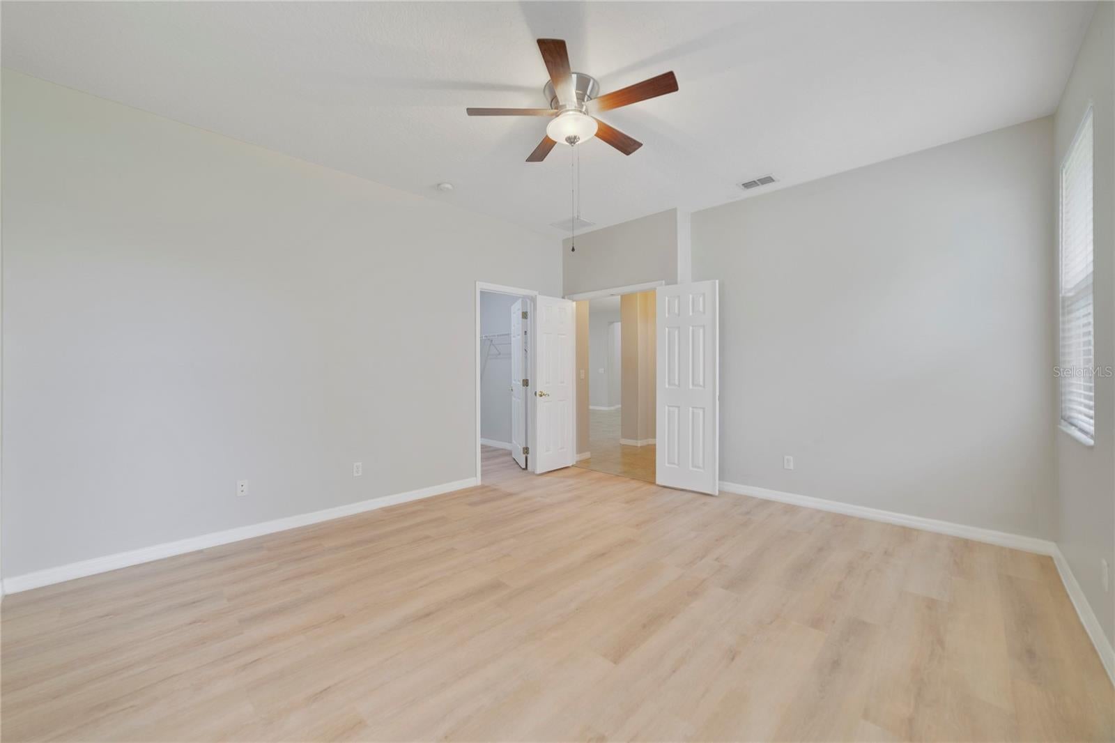 WINDERMERE, Florida, 34786, United States, 4 Bedrooms Bedrooms, ,3 BathroomsBathrooms,Residential,For Sale,1888197