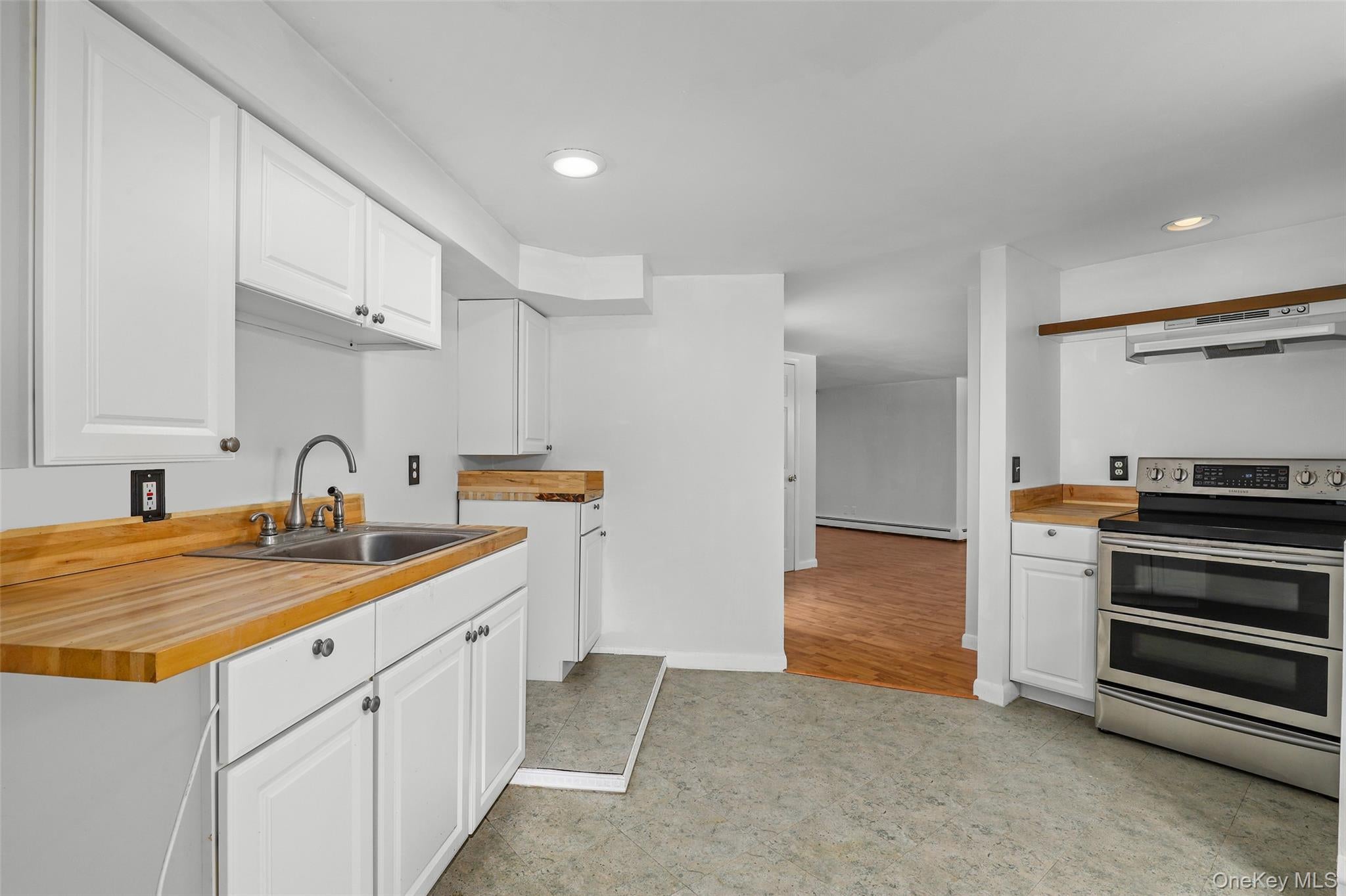 Verbank, New York, 12585, United States, 3 Bedrooms Bedrooms, ,4 BathroomsBathrooms,Residential,For Sale,1975434