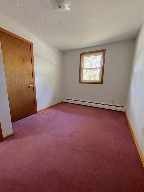 Grafton, Massachusetts, 01519, United States, 3 Bedrooms Bedrooms, ,1 BathroomBathrooms,Residential,For Sale,1982676