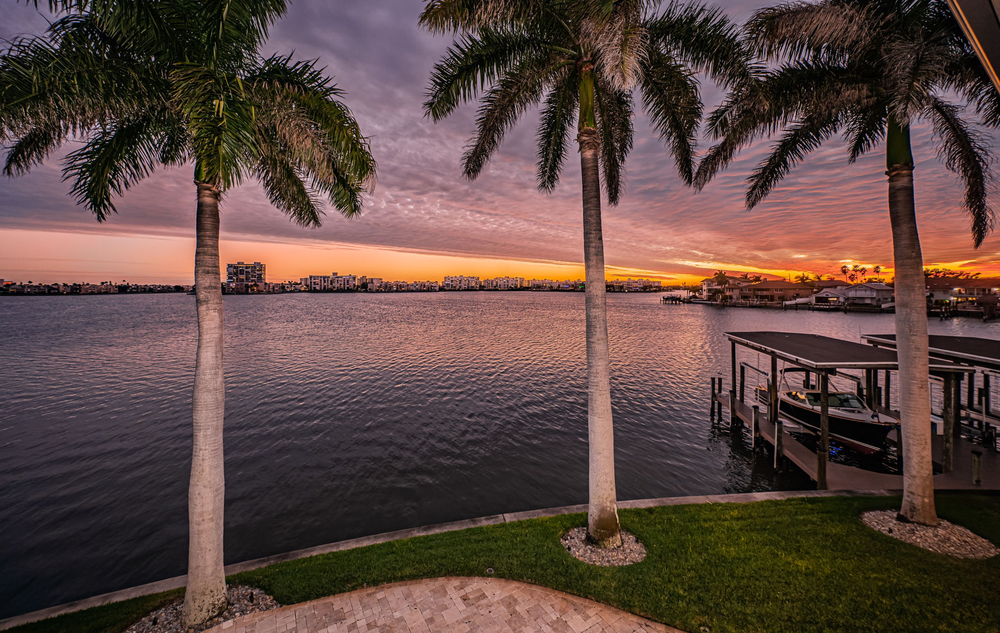 St Petersburg, Florida, 33707, United States, 5 Bedrooms Bedrooms, ,5 BathroomsBathrooms,Residential,For Sale,2007772