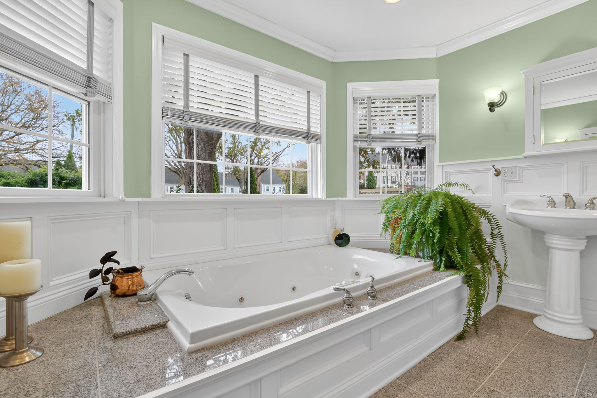 Glastonbury, Connecticut, 06033, United States, 4 Bedrooms Bedrooms, ,3 BathroomsBathrooms,Residential,For Sale,1988167