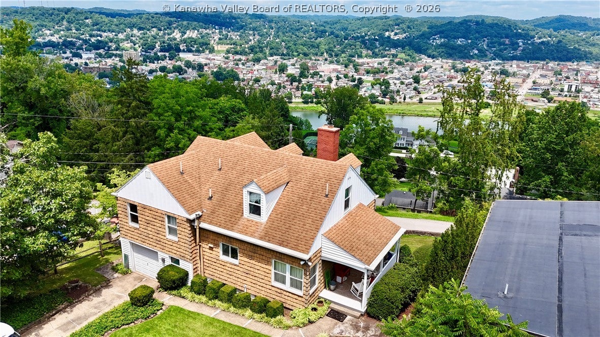 Mount View Dr, Charleston, WV 25314