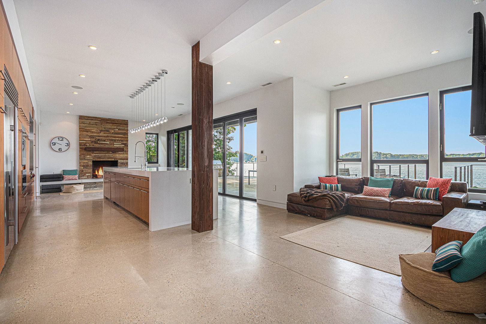 Dowagiac, Michigan, 49047, United States, 4 Bedrooms Bedrooms, ,5 BathroomsBathrooms,Residential,For Sale,1974252