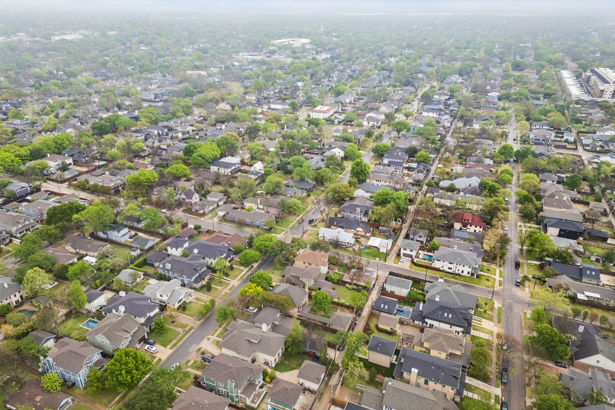  Live Here and Enjoy a Vibrant Walkable Lifestyle - 物件實景