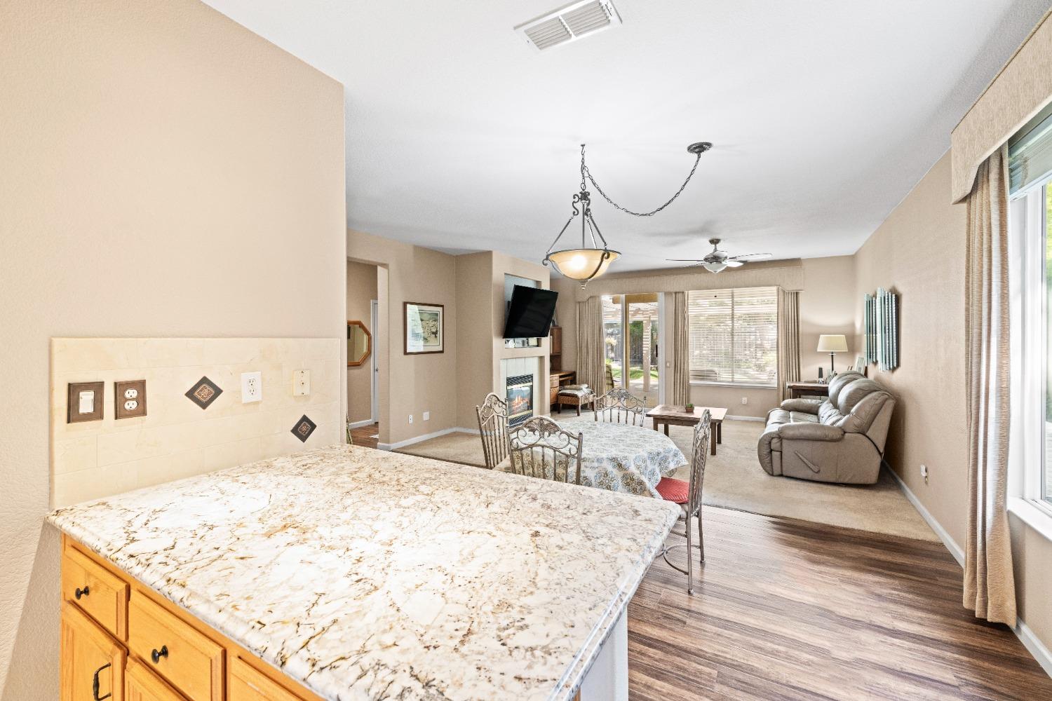 Rocklin, California, 95765, United States, 2 Bedrooms Bedrooms, ,2 BathroomsBathrooms,Residential,For Sale,1907084