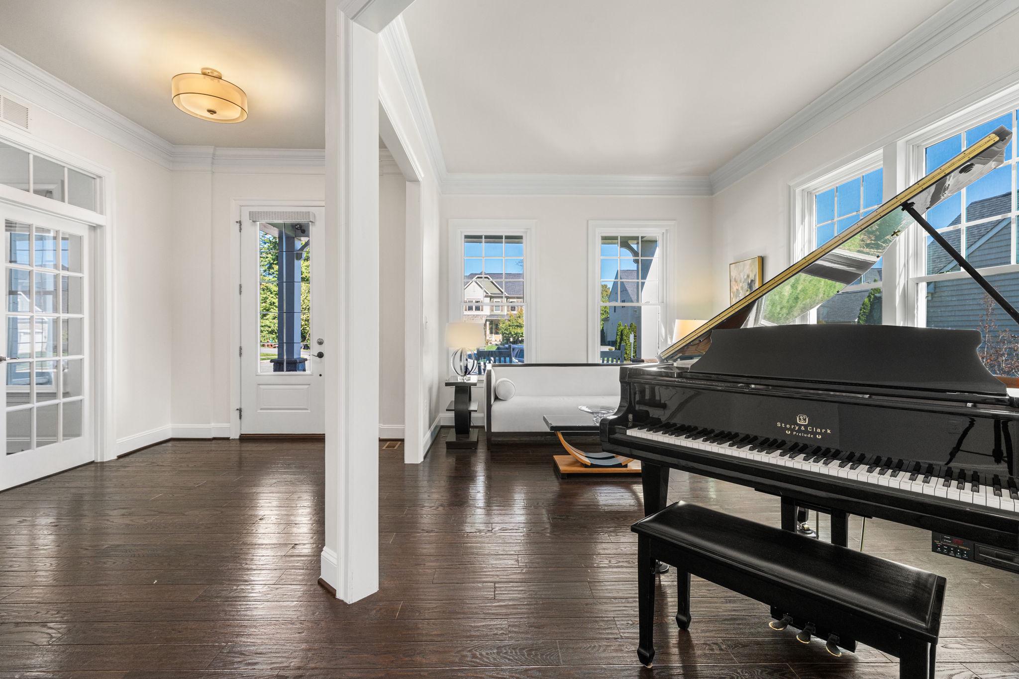  1385 Bishop Crest Court, Alexandria, VA, 22308 - 物件實景