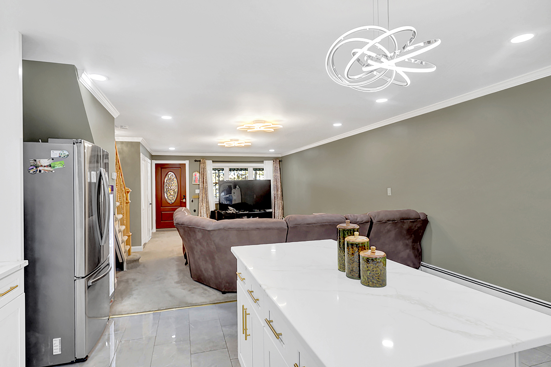 Brooklyn, New York, 11234, United States, 5 Bedrooms Bedrooms, ,3 BathroomsBathrooms,Residential,For Sale,1976876