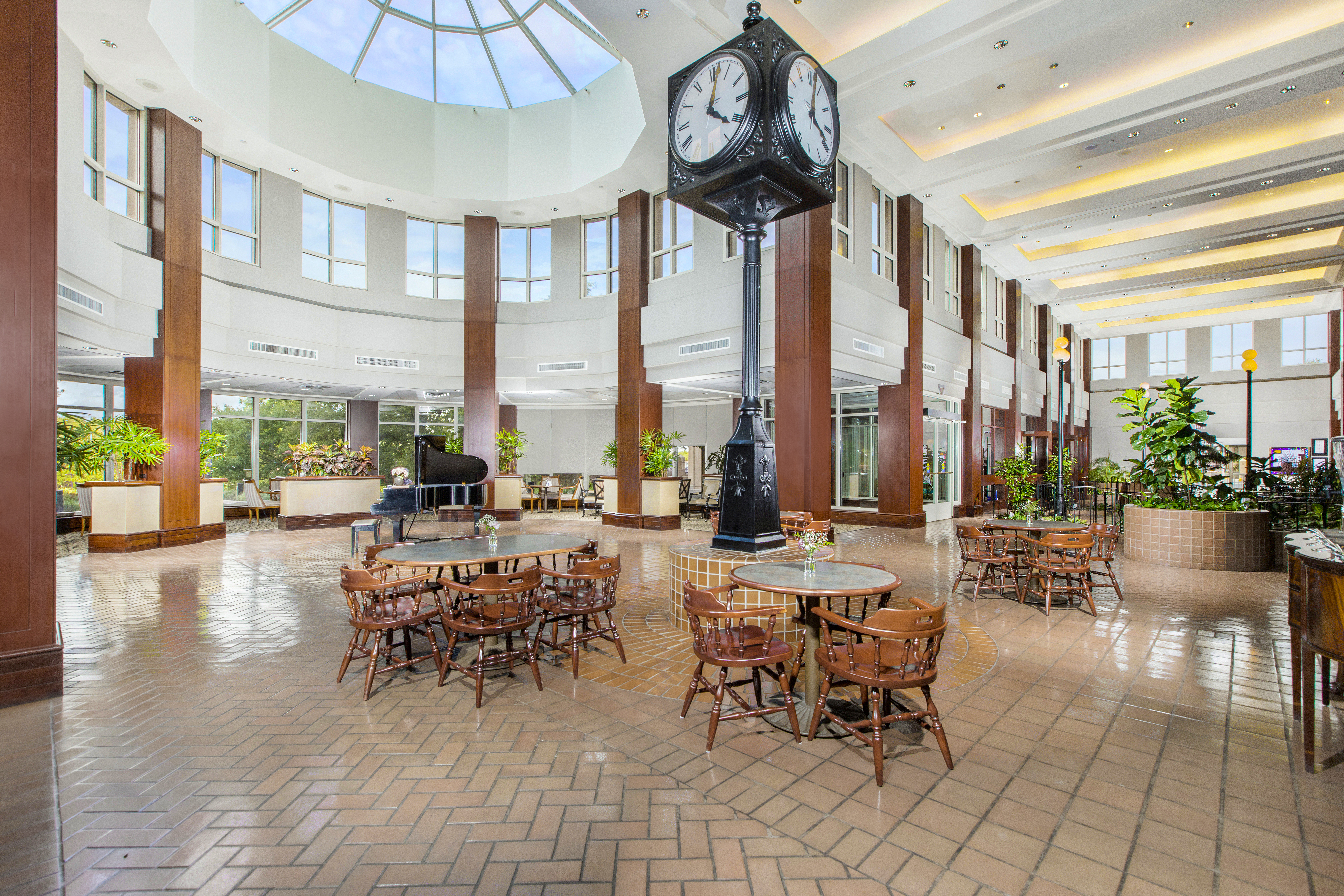  Elegant Senior Living Condo - 物件實景