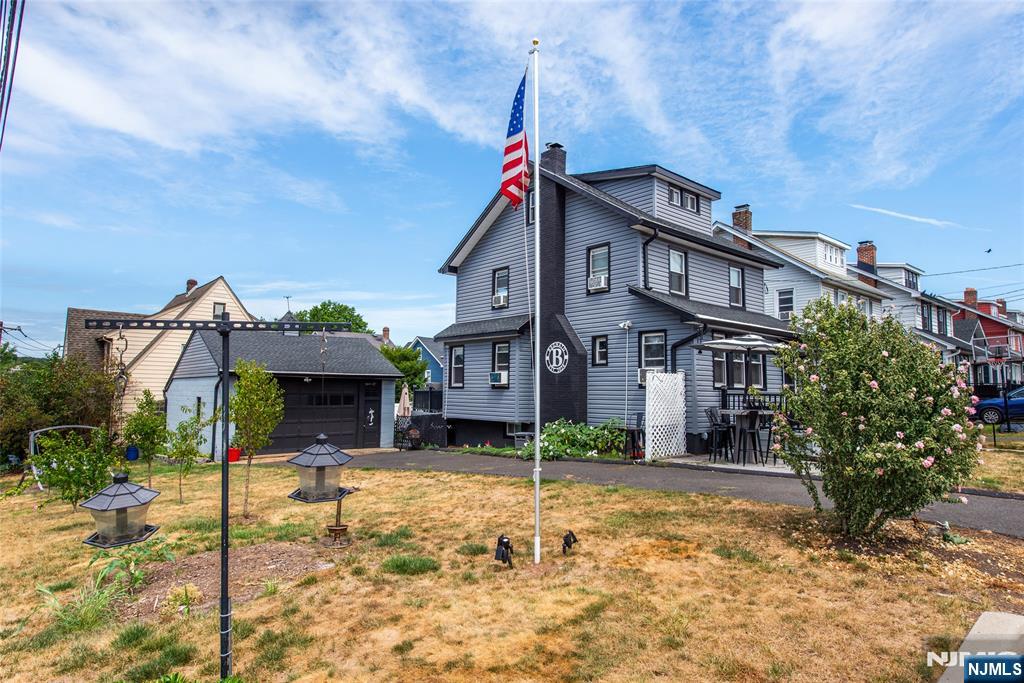 North Arlington, New Jersey, 07031, United States, 3 Bedrooms Bedrooms, ,2 BathroomsBathrooms,Residential,For Sale,1925684