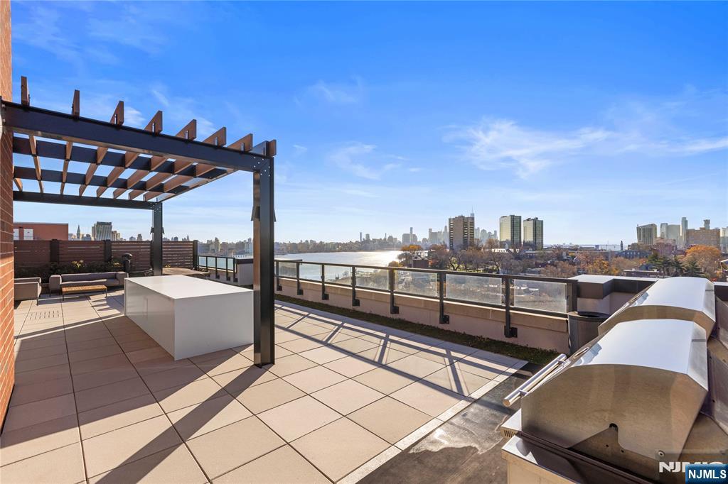 Hoboken, New Jersey, 07030, United States, 2 Bedrooms Bedrooms, ,2 BathroomsBathrooms,Residential,For Sale,1992140