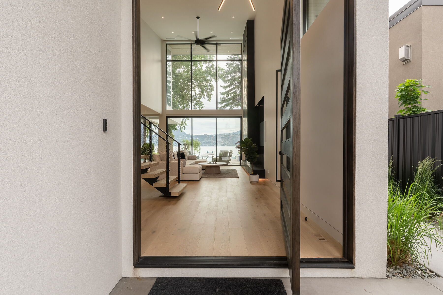  Luxury on the Abbott Corridor - 物件實景