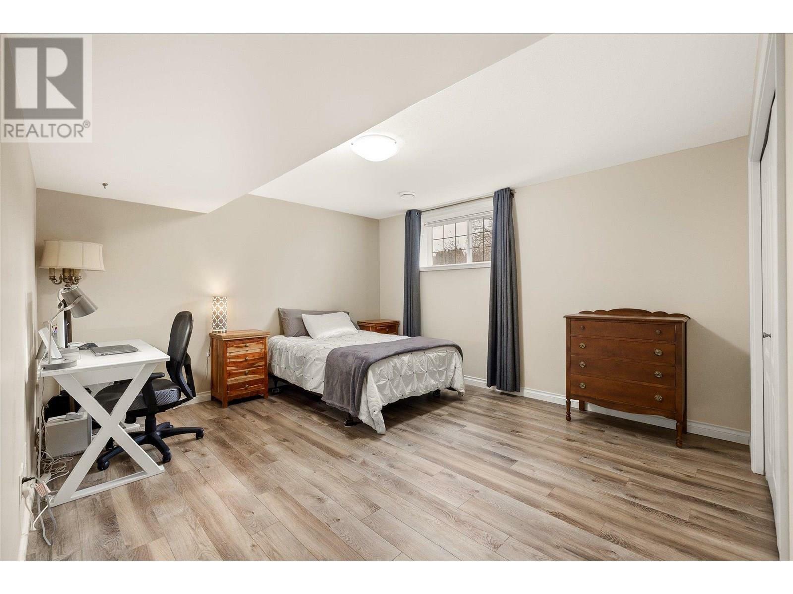 KELOWNA, British Columbia, V1W 4K9, CA, 4 Bedrooms Bedrooms, ,3 BathroomsBathrooms,Residential,For Sale,1865422