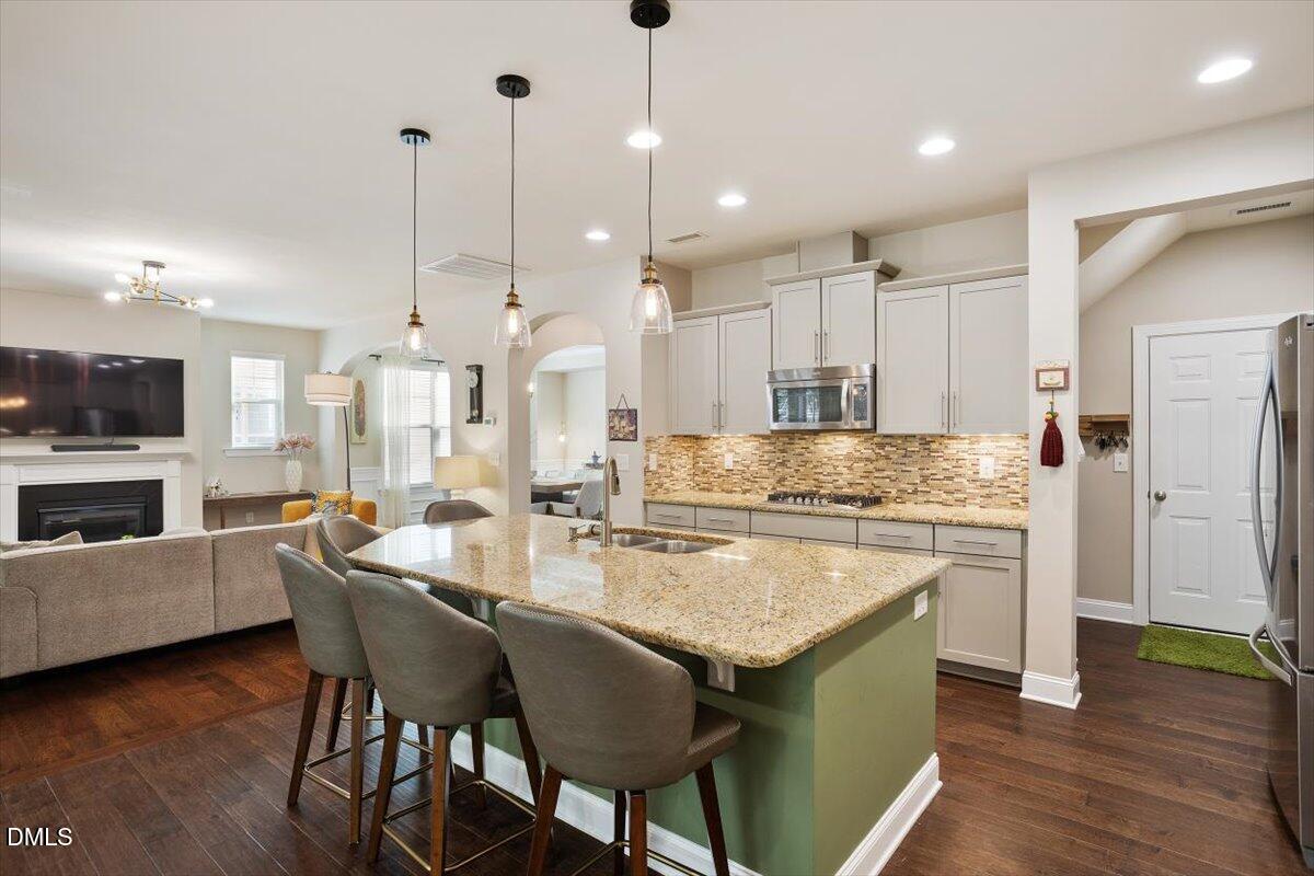 Cary, North Carolina, 27519, United States, 6 Bedrooms Bedrooms, ,4 BathroomsBathrooms,Residential,For Sale,1988083