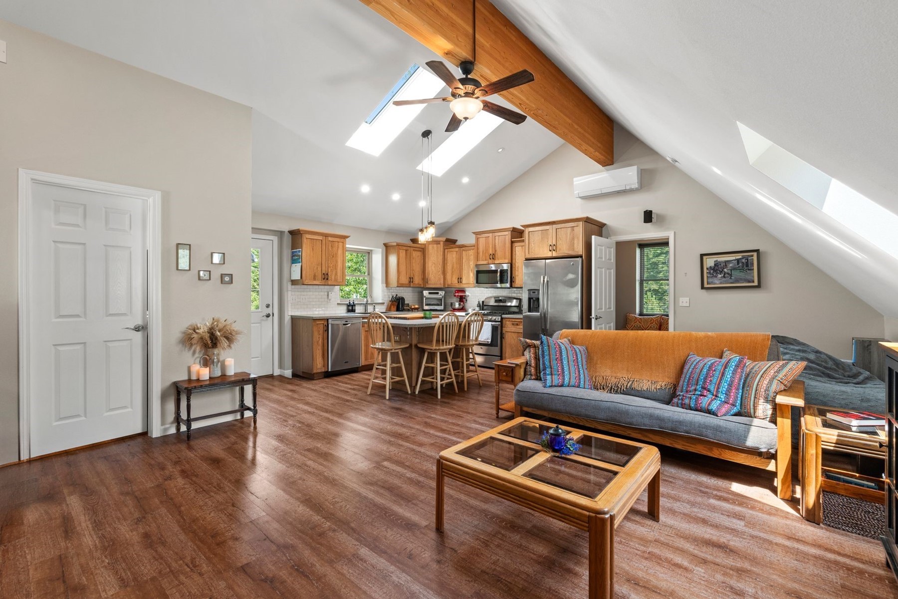  Green Home & apartment on 30 Acres - 物件實景