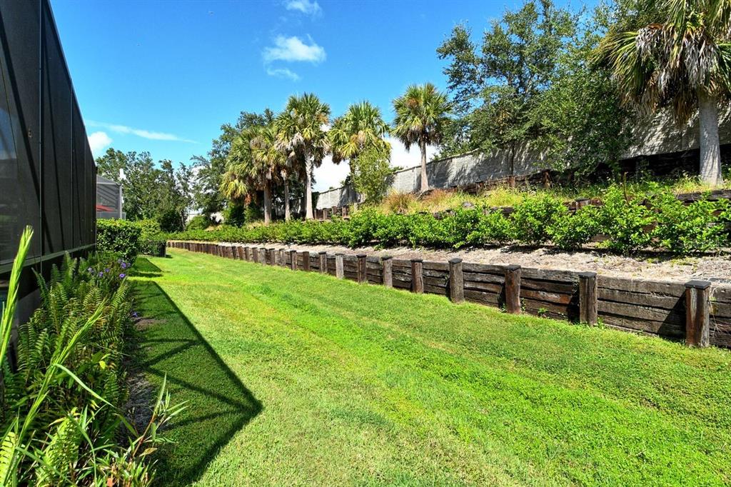 Bradenton, Florida, 34201, United States, 2 Bedrooms Bedrooms, ,2 BathroomsBathrooms,Residential,For Sale,1961743