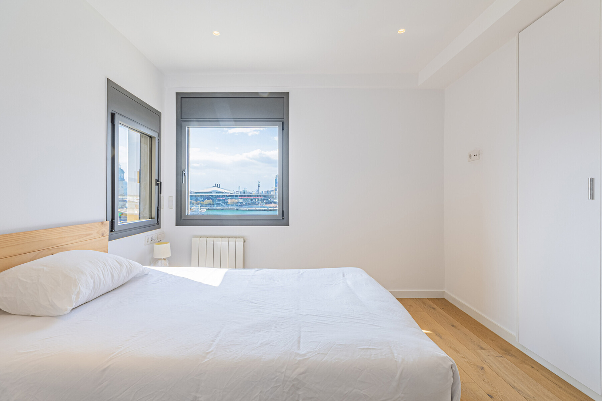  Modern apartment in front of the beach - 物件實景