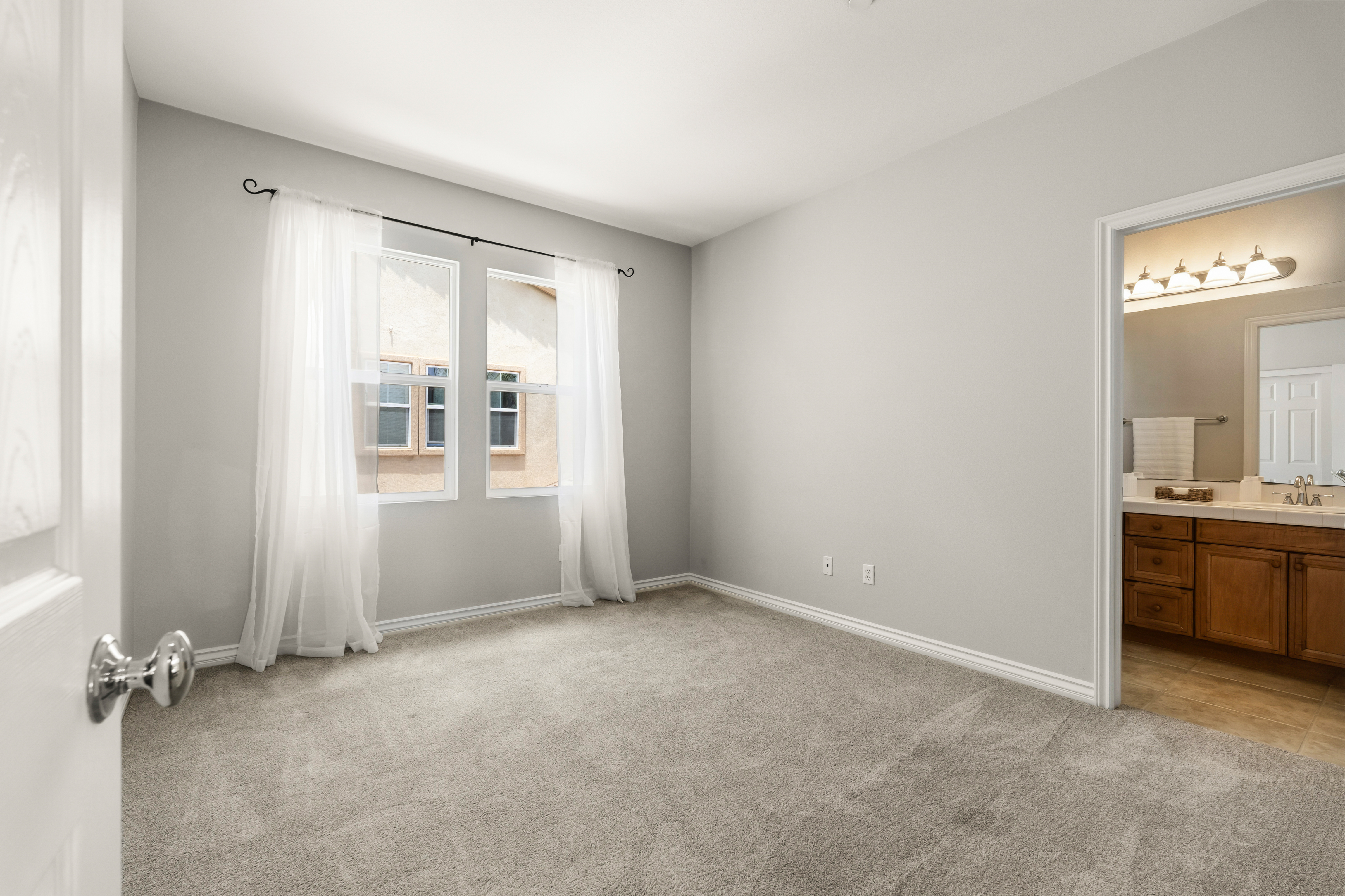  675 Charleston Place, Ventura, CA 93004 - 物件實景