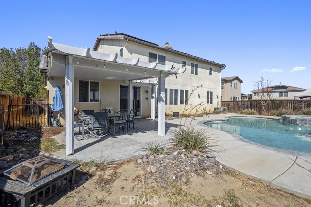 Victorville, California, 92392, United States, 4 Bedrooms Bedrooms, ,3 BathroomsBathrooms,Residential,For Sale,1977887