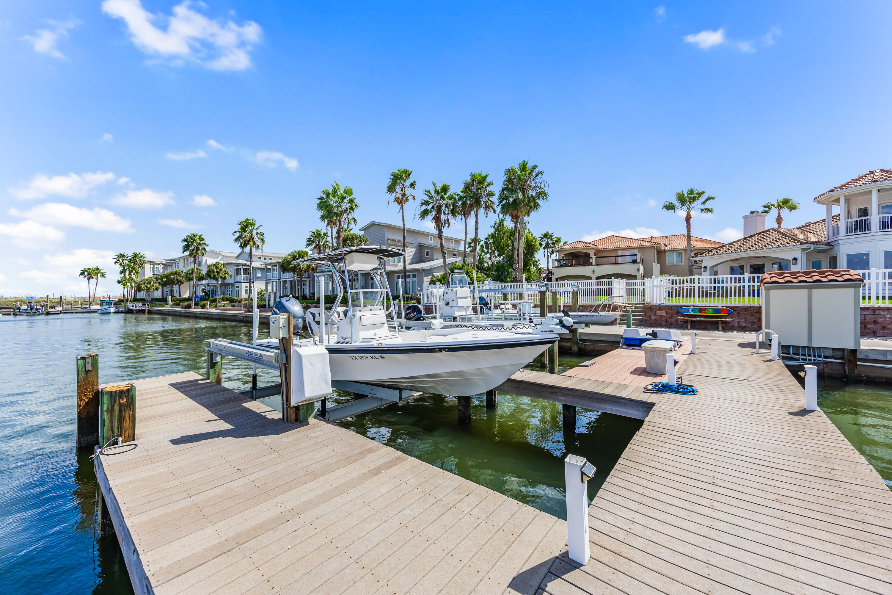  Marina-Front Mediterranean Estate - 物件實景