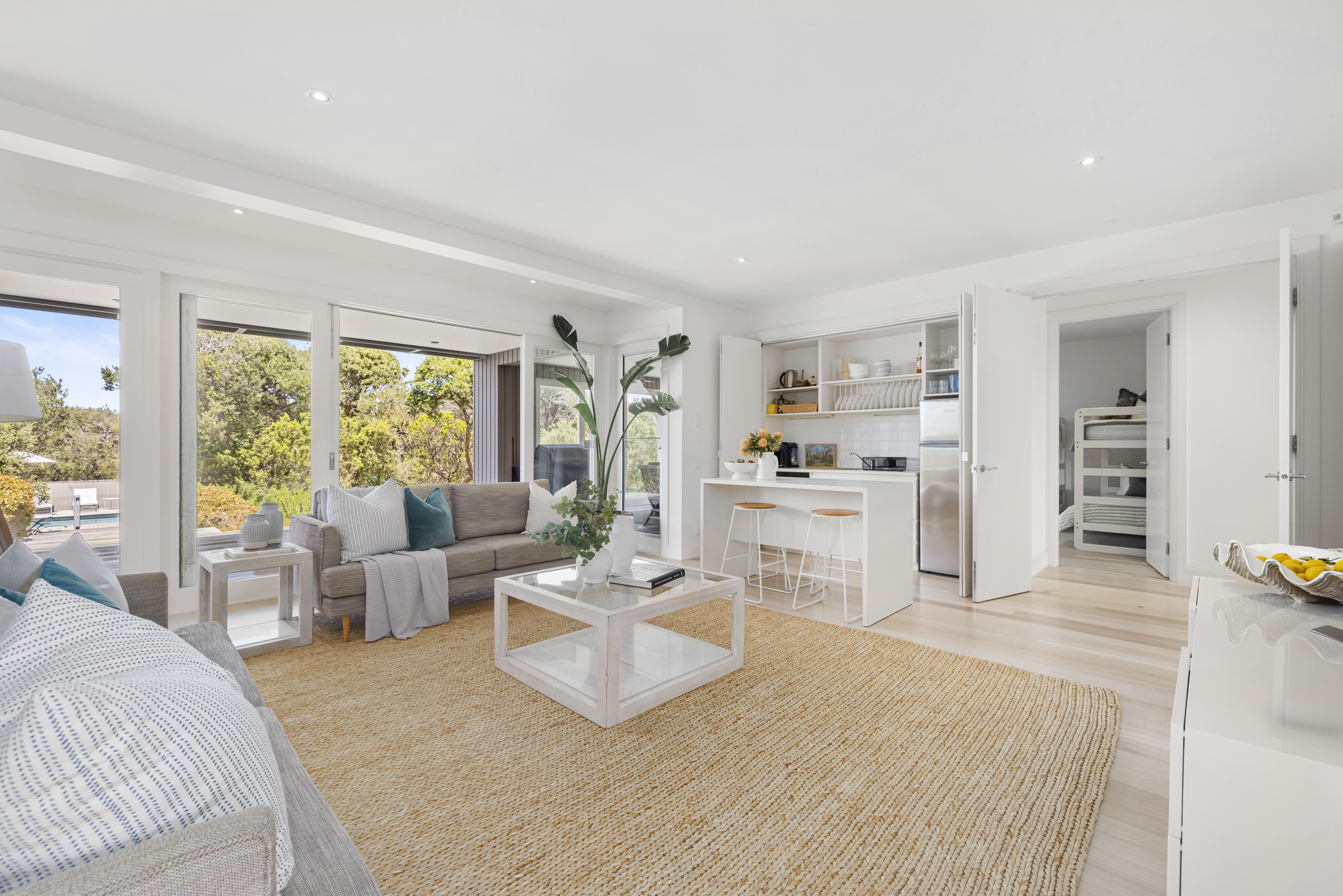  11 Paringa Road, PORTSEA - 物件實景