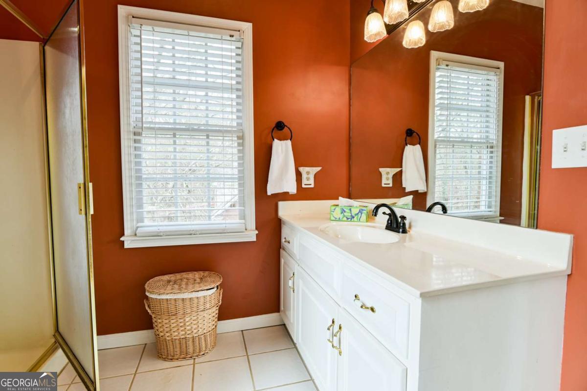 Athens, Georgia, 30606, United States, 6 Bedrooms Bedrooms, ,4 BathroomsBathrooms,Residential,For Sale,2003129