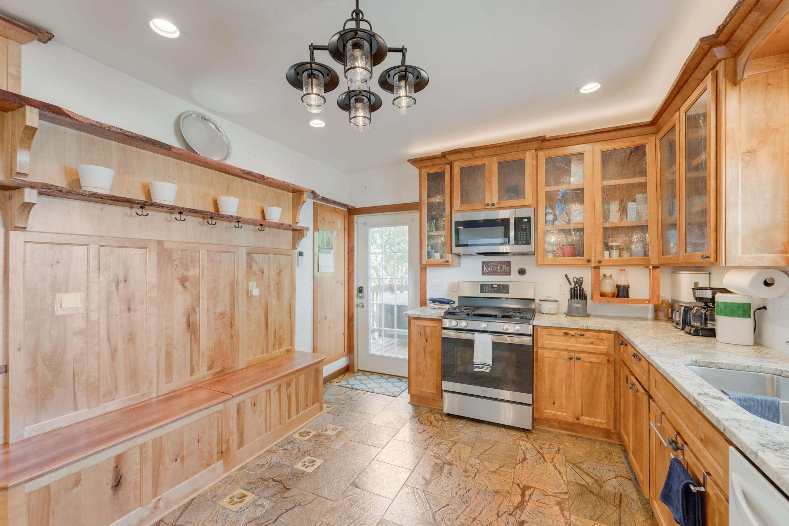 Burlington, Wisconsin, 53105, United States, 4 Bedrooms Bedrooms, ,3 BathroomsBathrooms,Residential,For Sale,1885300