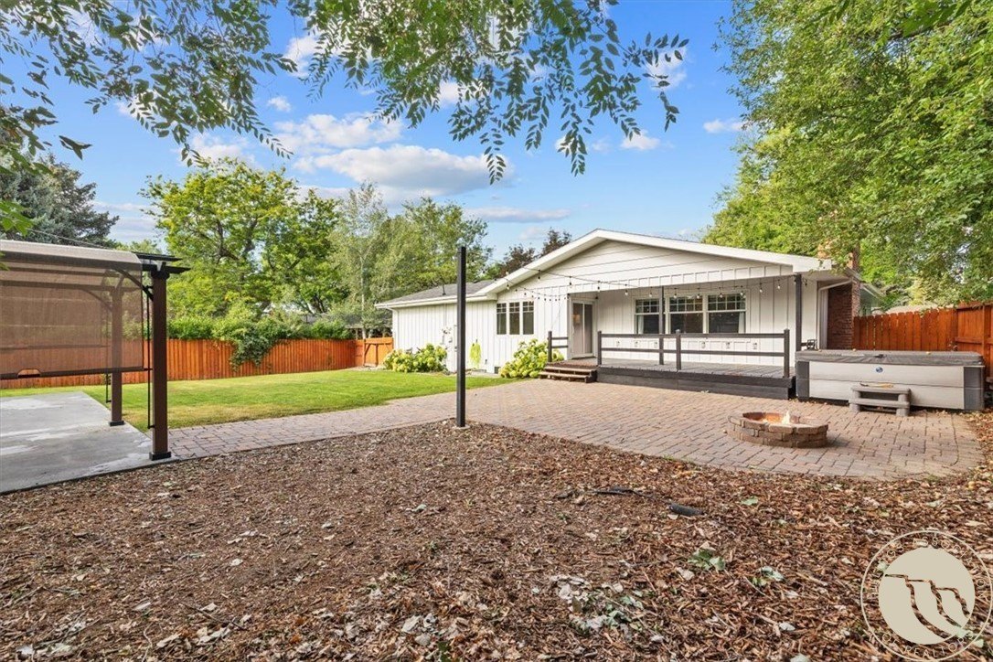 Billings, Montana, 59102, United States, 6 Bedrooms Bedrooms, ,3 BathroomsBathrooms,Residential,For Sale,1975257