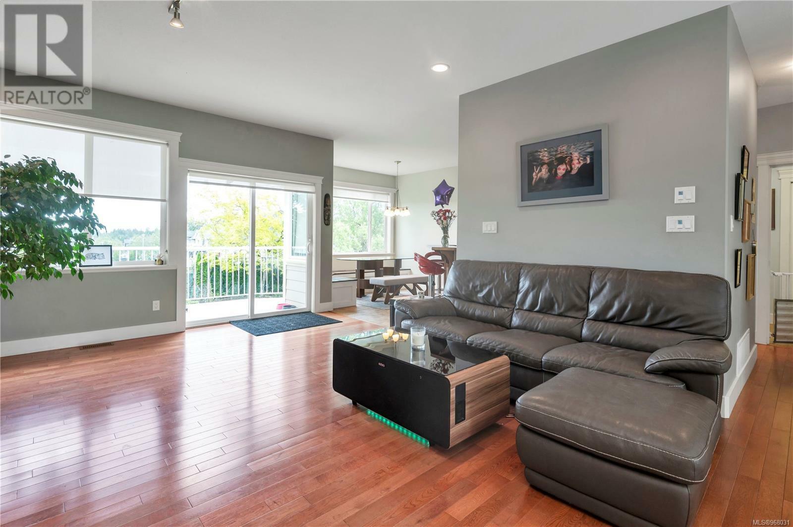 CAMPBELL RIVER, British Columbia, V9H 1V3, CA, 6 Bedrooms Bedrooms, ,4 BathroomsBathrooms,Residential,For Sale,1874294