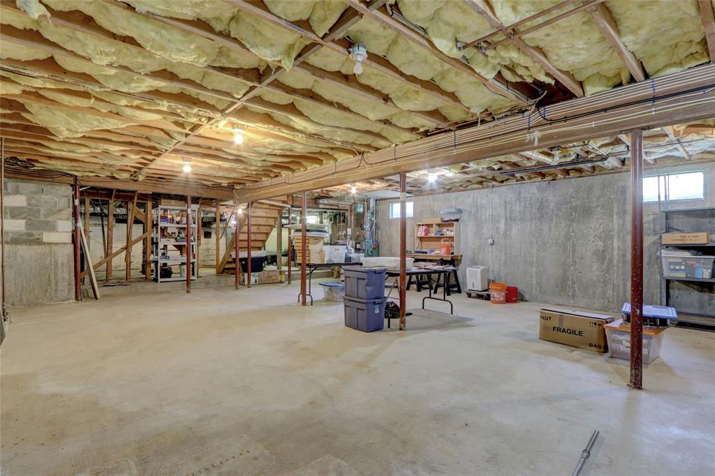 Mastic Beach, New York, 11951, United States, 5 Bedrooms Bedrooms, ,3 BathroomsBathrooms,Residential,For Sale,1974757