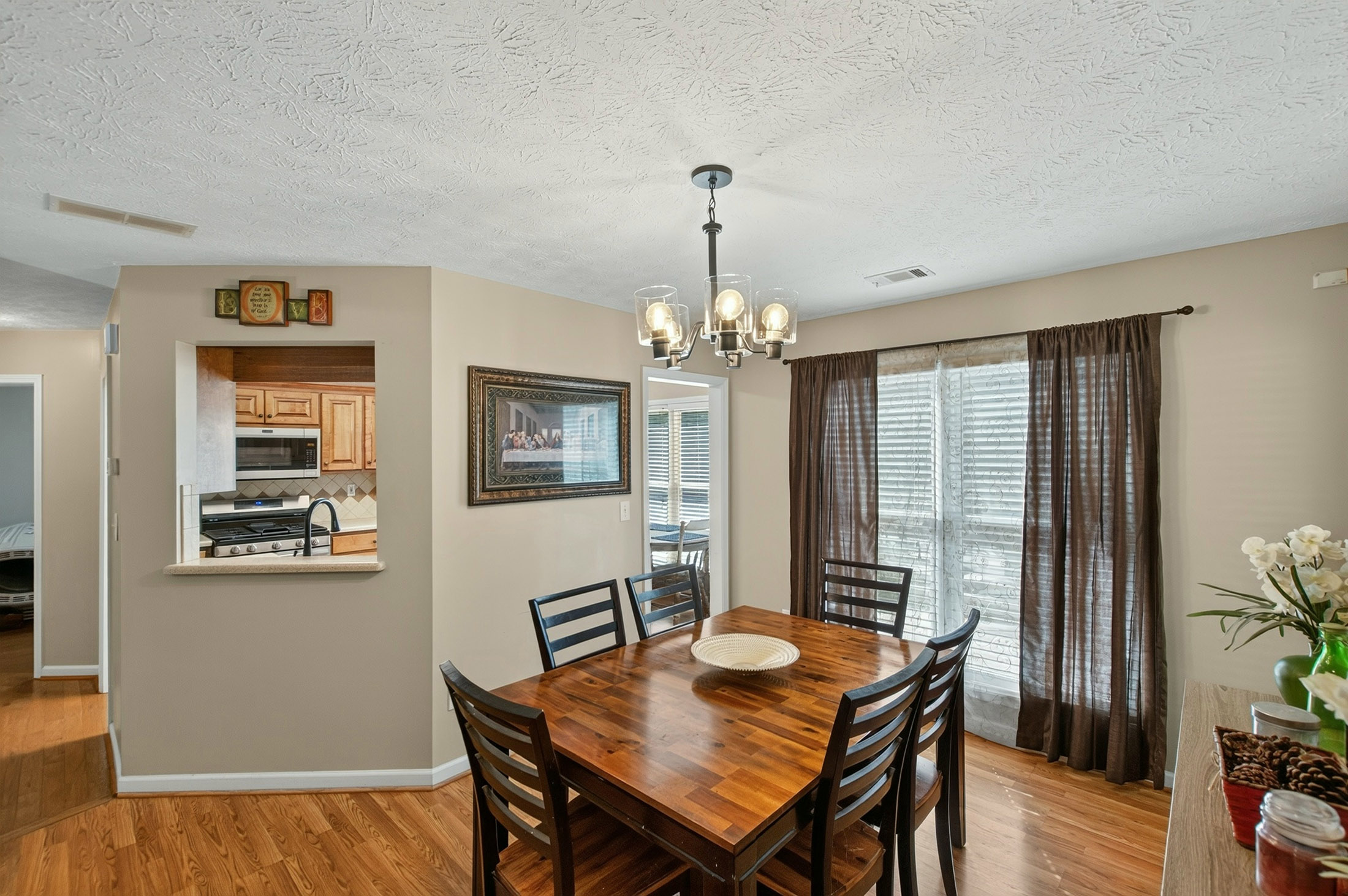  Charming Home on an Expansive 2.8+/- Acre Corner Lot - 物件實景