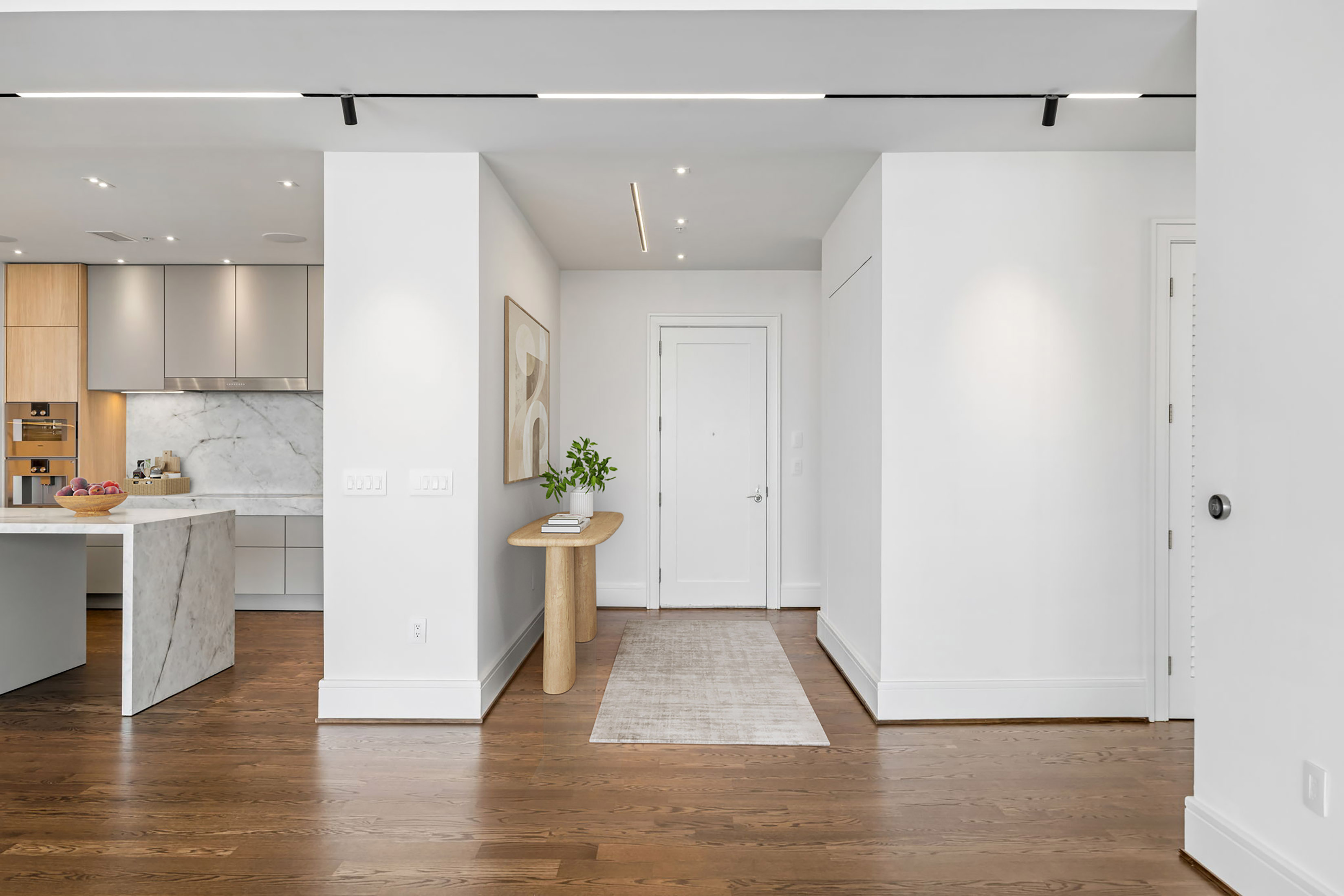  Exceptional Three Bedroom Plus Den Atop The Coveted Loews Hotel - 物件實景