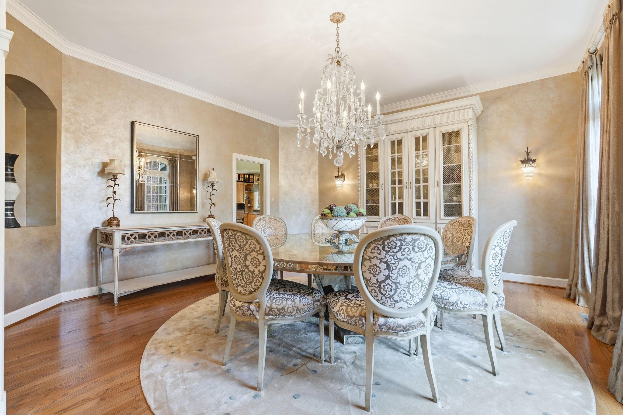  7818 Crownhurst Court, Mclean, VA, 22102 - 物件實景