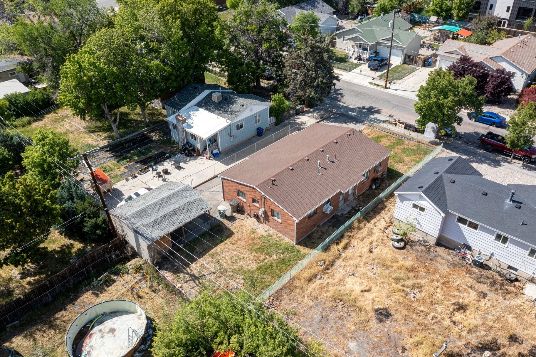  Cash Flow Now. More Later. Value-Add Duplex with Loyal Tenants - 物件實景