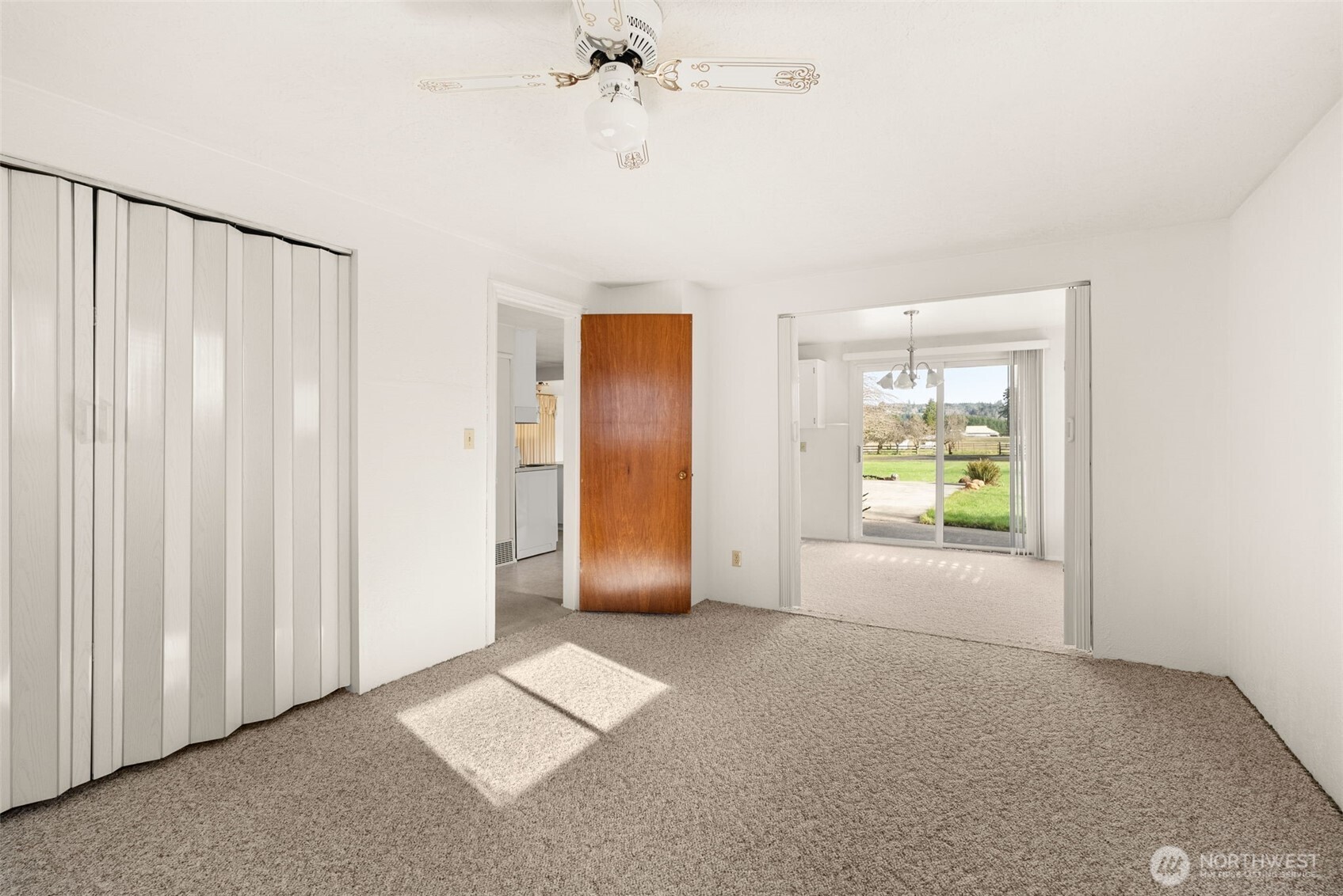 Chehalis, Washington, 98532, United States, 2 Bedrooms Bedrooms, ,1 BathroomBathrooms,Residential,For Sale,2015709
