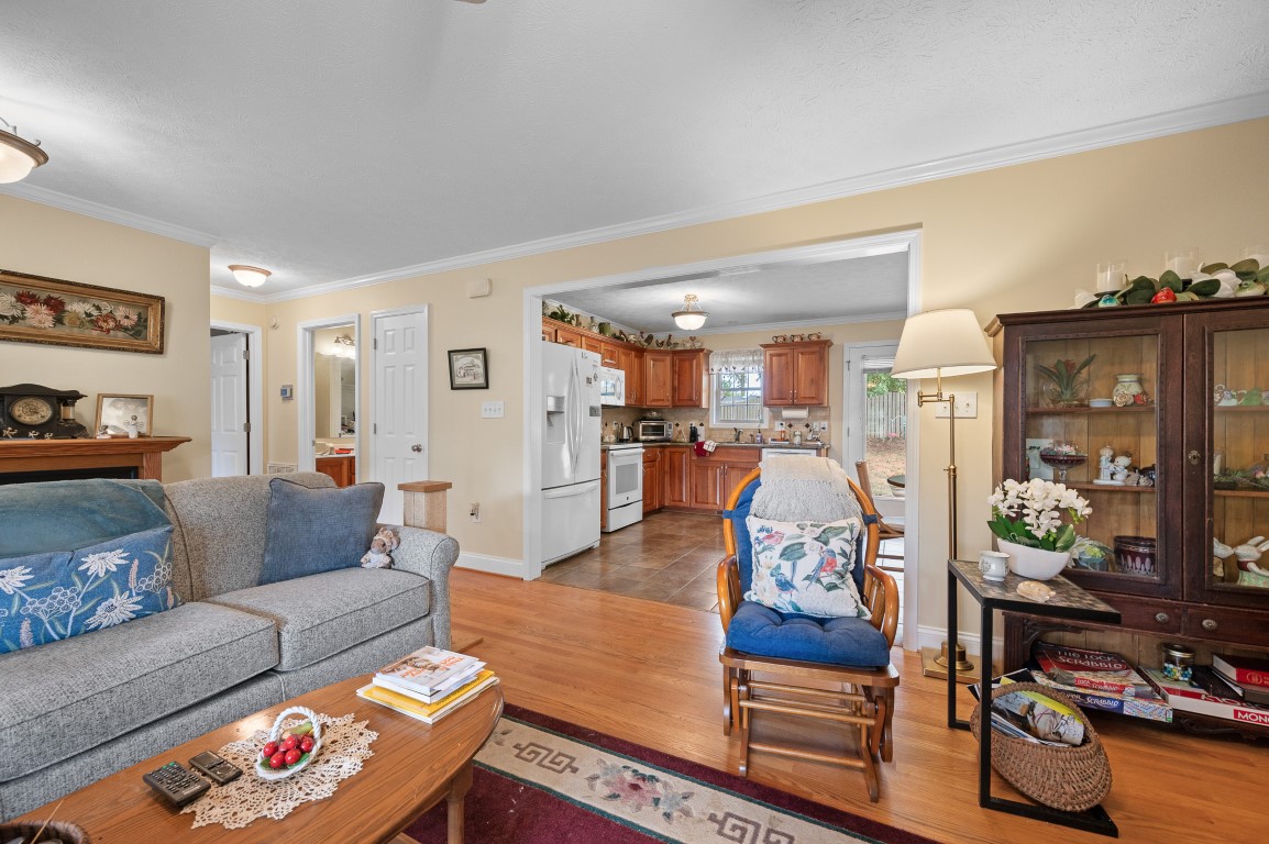 Bedford, Virginia, 24523, United States, 3 Bedrooms Bedrooms, ,3 BathroomsBathrooms,Residential,For Sale,1990224