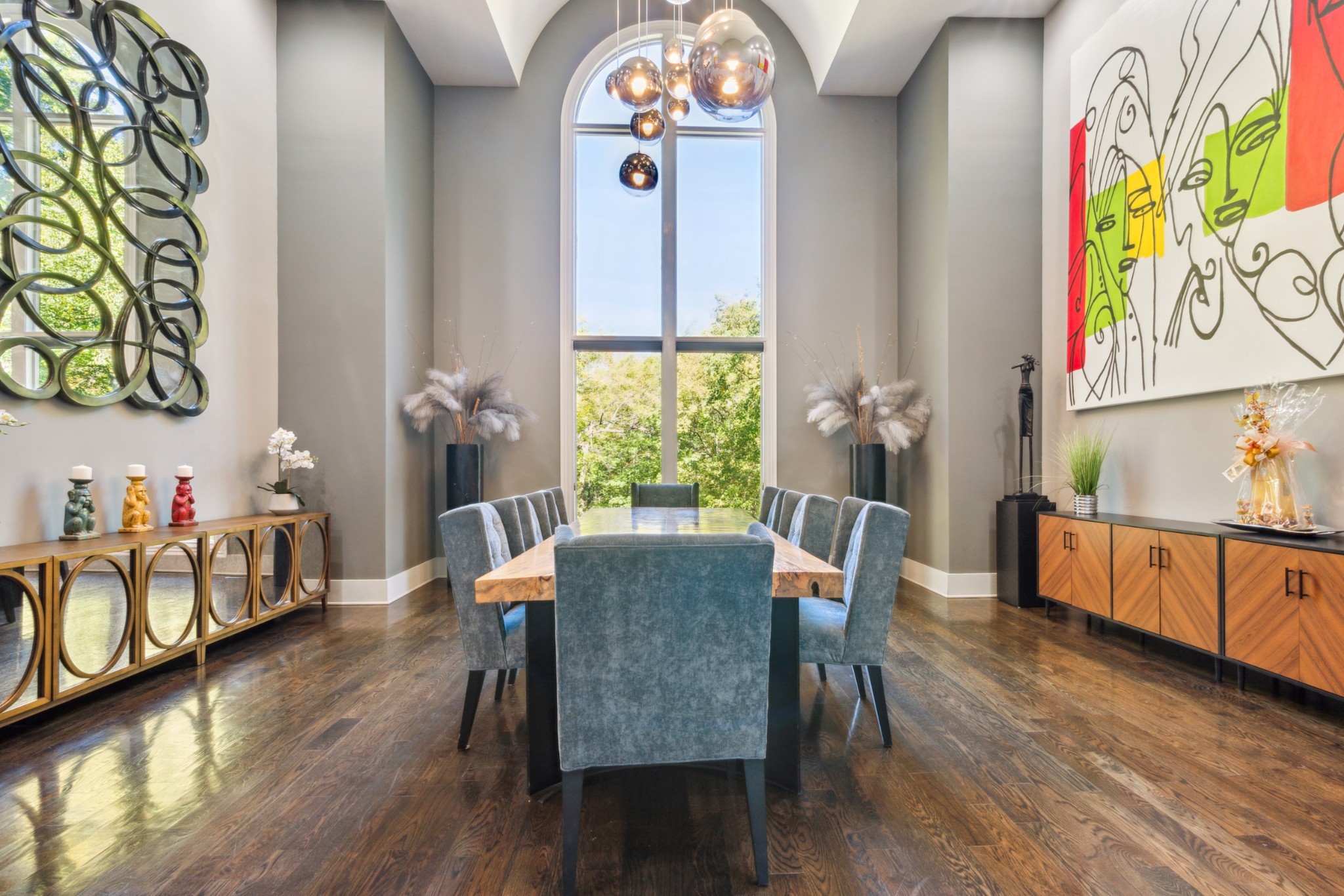 Nashville, Tennessee, 37215, United States, 5 Bedrooms Bedrooms, ,11 BathroomsBathrooms,Residential,For Sale,1885456