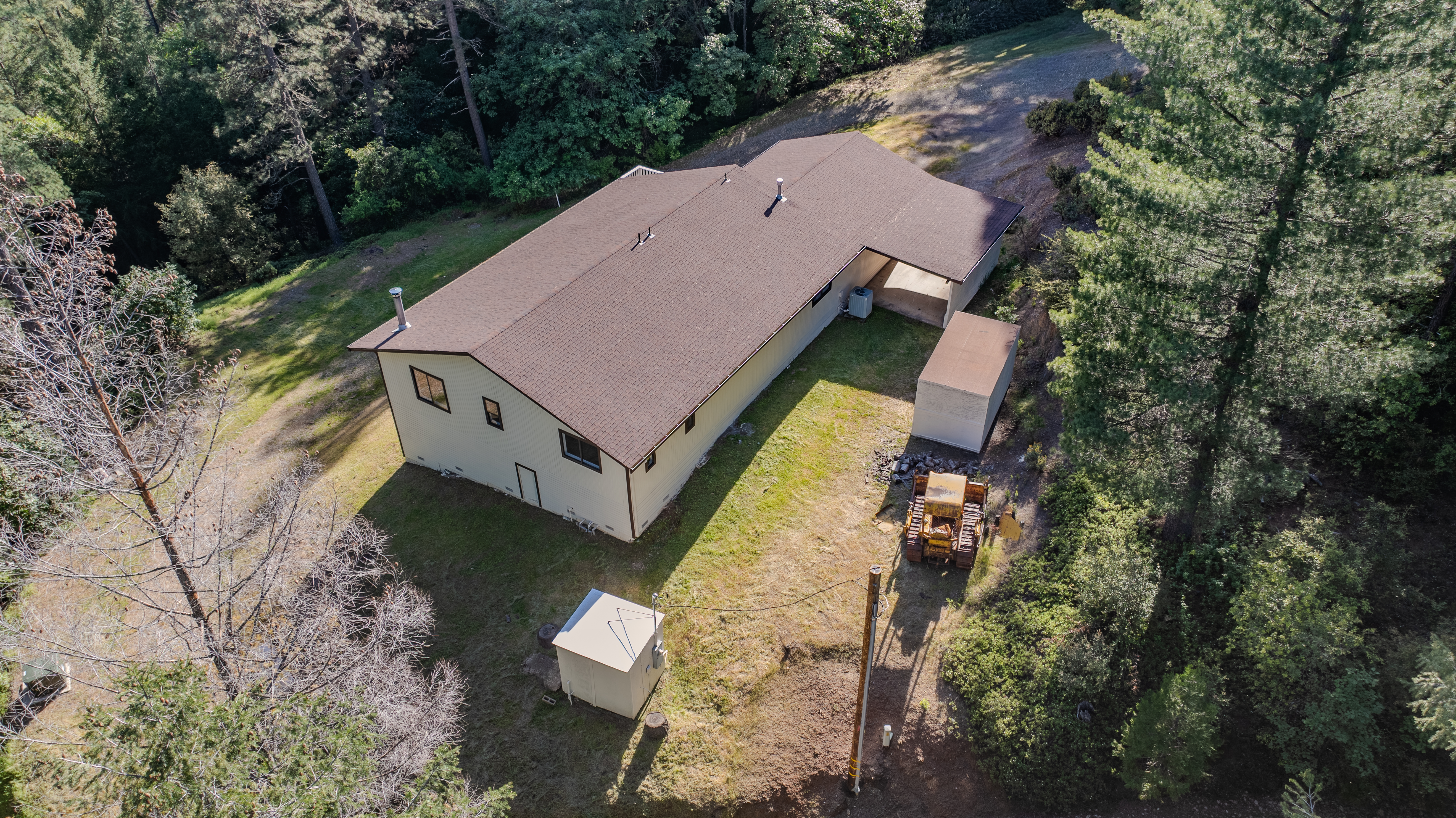  21640 Clute Canyon Road, Volcano, CA 95689 - 物件實景