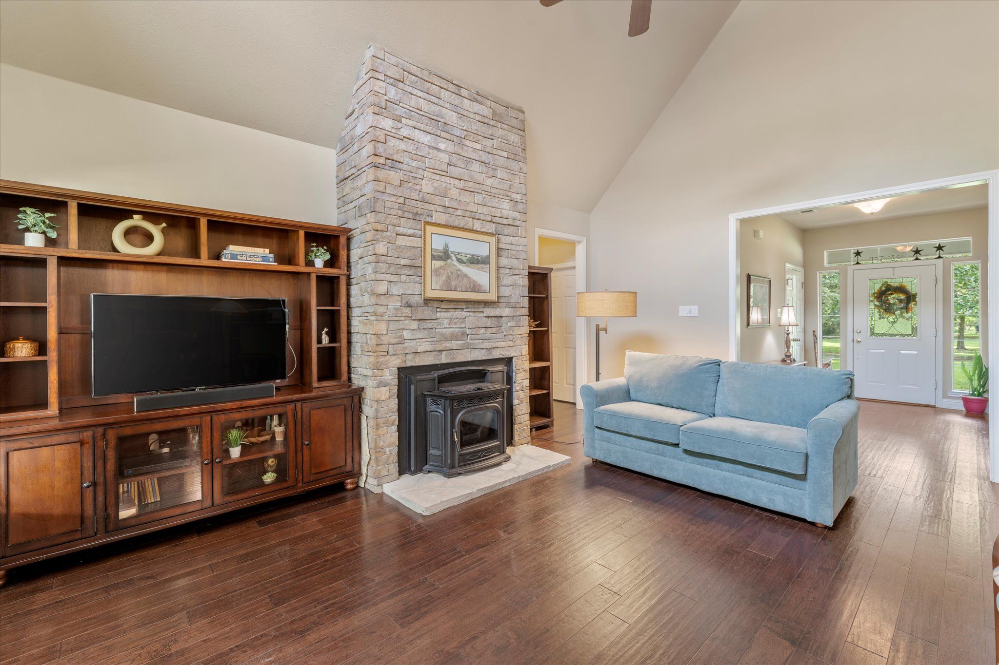 Emory, Texas, 75440, United States, 3 Bedrooms Bedrooms, ,4 BathroomsBathrooms,Residential,For Sale,1892532