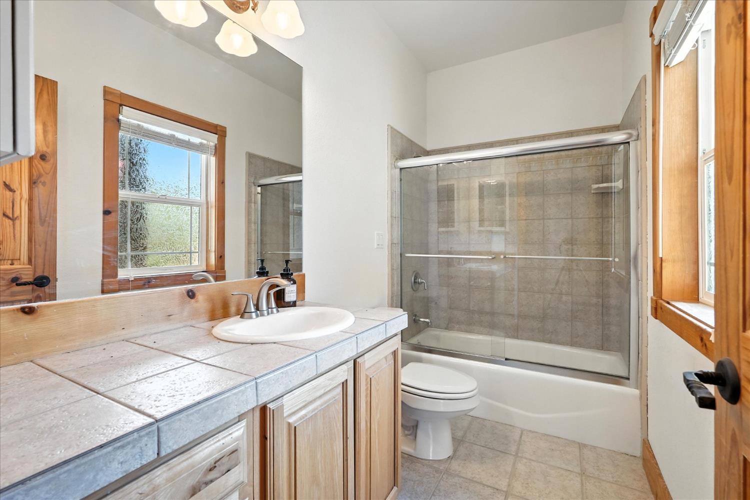 Coarsegold, California, 93614, United States, 4 Bedrooms Bedrooms, ,3 BathroomsBathrooms,Residential,For Sale,1923436