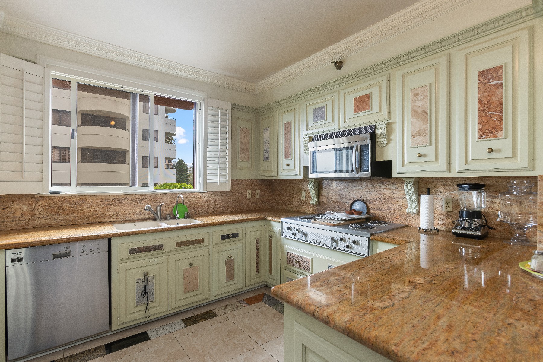  10550 Wilshire Boulevard #302, Los Angeles, CA 90024 - 物件實景