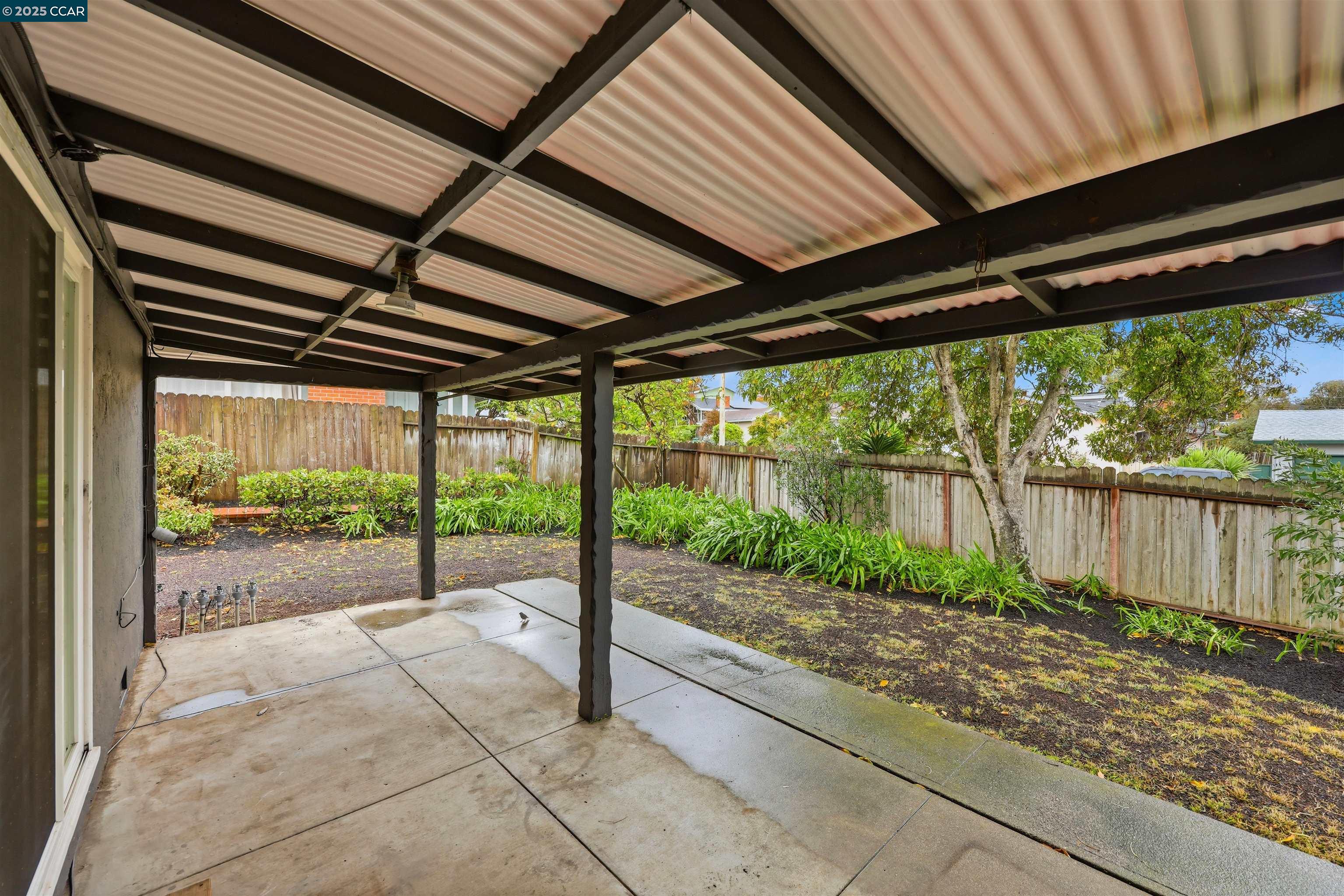 Richmond, California, 94806, United States, 3 Bedrooms Bedrooms, ,2 BathroomsBathrooms,Residential,For Sale,1989695