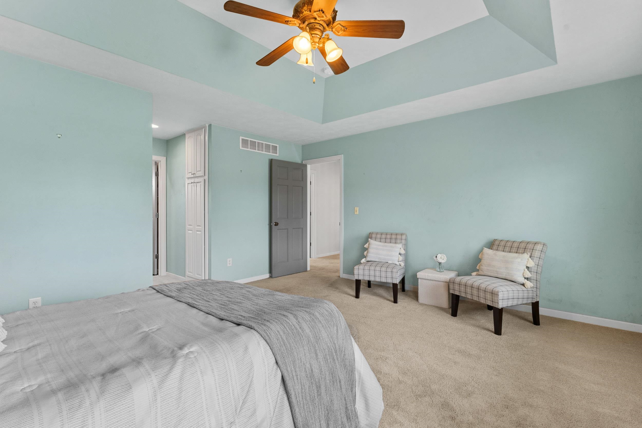 Neenah, Wisconsin, 54956, United States, 4 Bedrooms Bedrooms, ,4 BathroomsBathrooms,Residential,For Sale,1930712