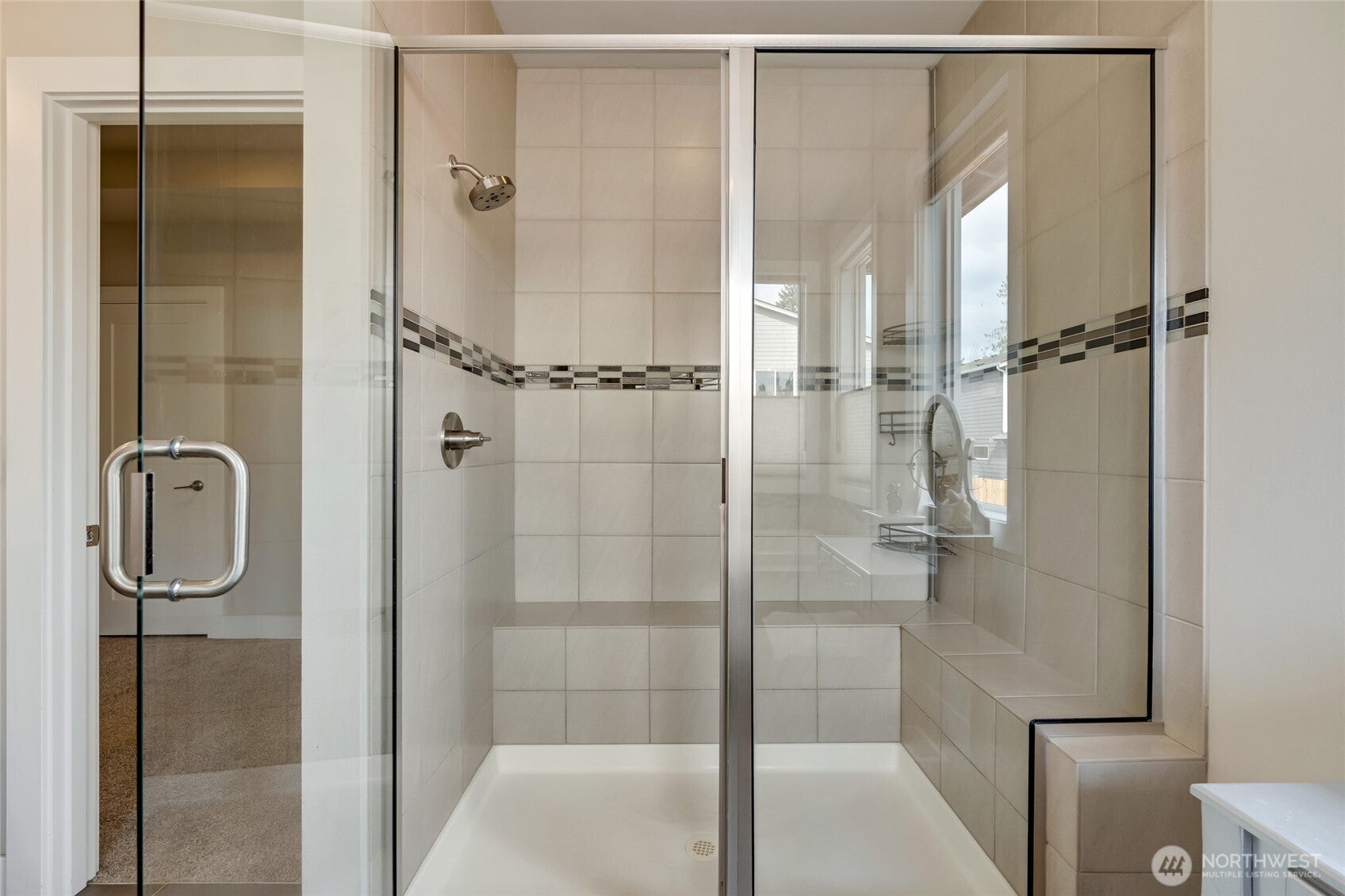 Bothell, Washington, 98012, United States, 4 Bedrooms Bedrooms, ,4 BathroomsBathrooms,Residential,For Sale,1975885