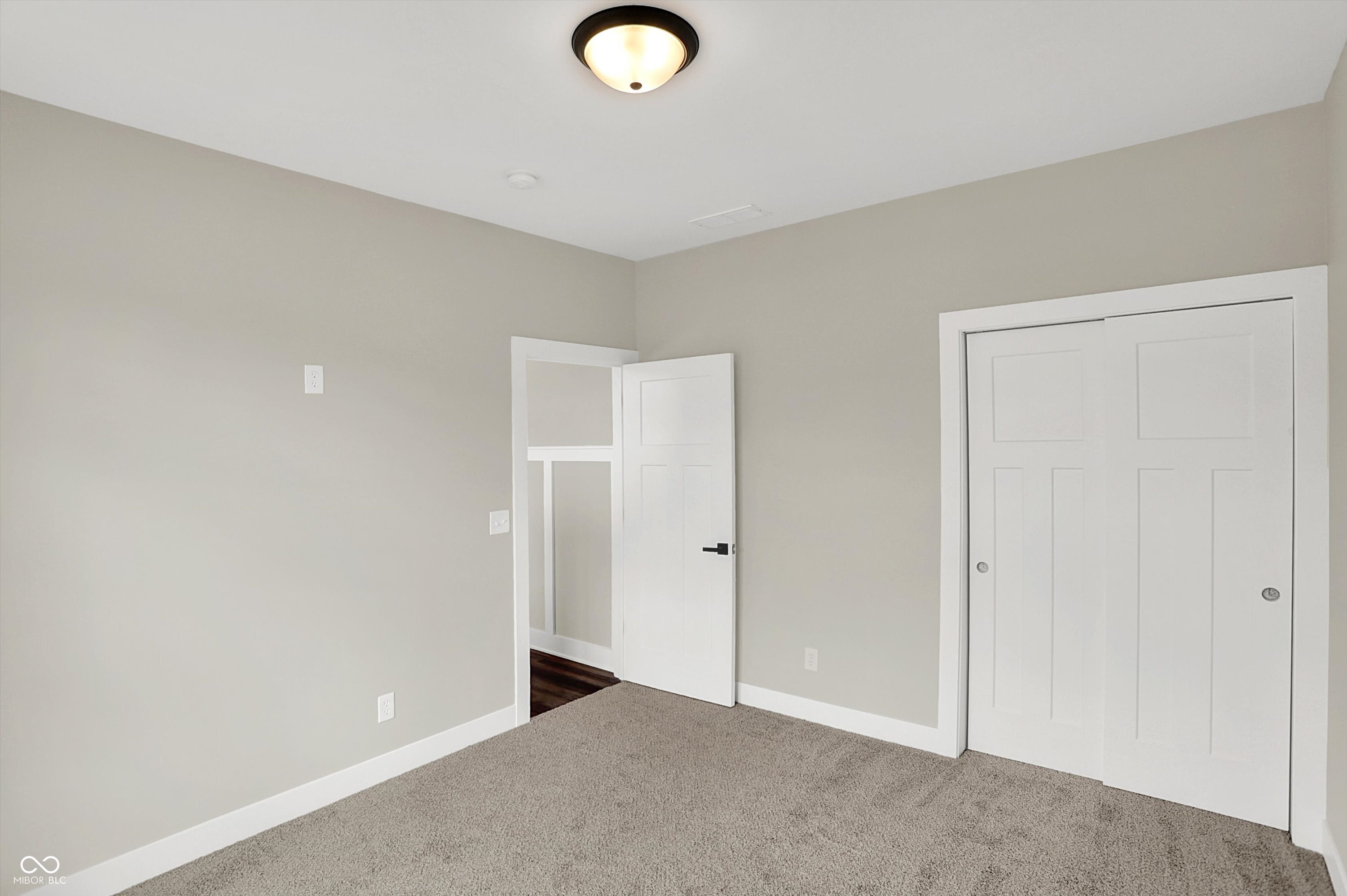 Indianapolis, Indiana, 46237, United States, 4 Bedrooms Bedrooms, ,2 BathroomsBathrooms,Residential,For Sale,1983350