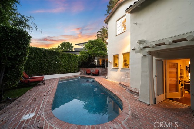 Los Angeles, California, 90064, United States, 6 Bedrooms Bedrooms, ,3 BathroomsBathrooms,Residential,For Sale,1878495