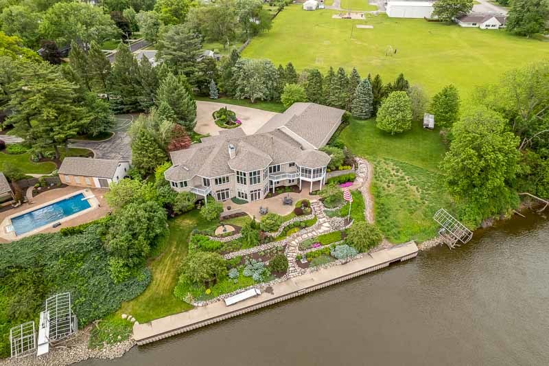 Machesney Park, Illinois, 61115, United States, 4 Bedrooms Bedrooms, ,5 BathroomsBathrooms,Residential,For Sale,2048172